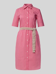 Knielanges Kleid mit Knopfleiste von Christian Berg Woman Selection Pink - 26