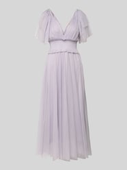 Knielanges Cocktailkleid mit V-Ausschnitt von LACE & BEADS - 17