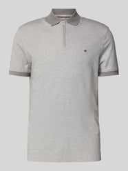 Koszulka polo o kroju regular fit z mieszanki bawełny od Tommy Hilfiger - 37