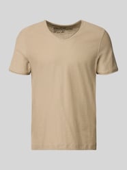 Regular Fit T-Shirt mit V-Ausschnitt von MCNEAL Beige - 3