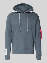 Regular Fit Hoodie aus Baumwoll-Mix mit Label-Patch von Alpha Industries - 32