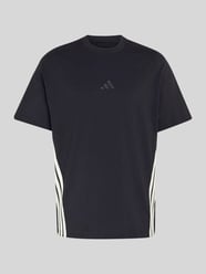 T-shirt o kroju relaxed fit z czystej bawełny od adidas Sportswear - 13