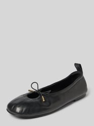 Ballerinas aus Leder mit Schleifendetail von ALOHAS - 1