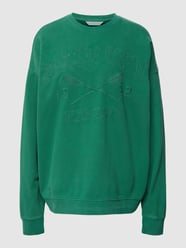 Bluza z wyhaftowanym logo od REVIEW Zielony - 41