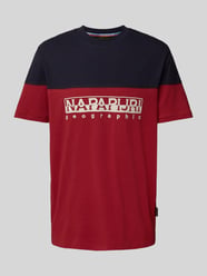 T-shirt z wyhaftowanym logo model ‘SATURNIA’ od Napapijri - 38