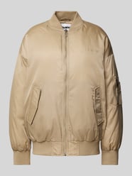 Bomberjacke mit Label-Print von Review Beige - 25