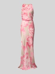 Abendkleid mit rückseitigem Schlüsselloch-Ausschnitt von Rinascimento Pink - 17