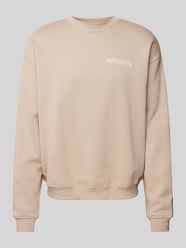 Oversized Sweatshirt mit Label-Print von Multiply Apparel Beige - 47