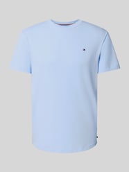 T-shirt dresowy o kroju slim fit z mieszanki bawełny od Tommy Hilfiger - 24