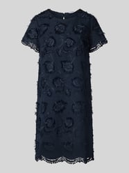 Knielanges Kleid mit Häkelspitze von ZABAIONE - 9