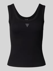 Tanktop in Ripp-Optik mit Label-Detail von Guess - 26