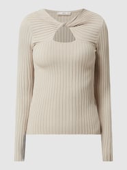 Pullover aus Viskosemischung Modell 'Orisu' von Mango Beige - 45