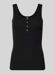 Top typu tank w kroju slim fit z mieszanki bawełny ekologicznej model 'KITTE' od PIECES - 1