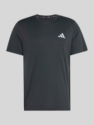 Regular Fit Sport-T-Shirt mit Logo-Print von adidas Training - 45