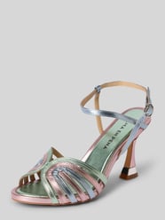 Sandalette im Metallic-Look mit Pfennigabsatz von Alma en Pena - 4