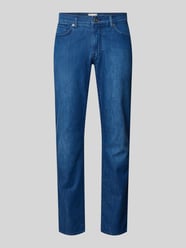 Jeansy w efekcie znoszenia o kroju regular fit Model 'Cadiz' od Brax - 11