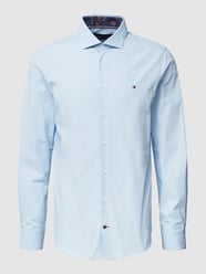 Koszula biznesowa o kroju slim fit z wyhaftowanym logo, modell ‘SOLID POPLIN’ od Tommy Hilfiger Tailored Niebieski - 22