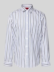 Koszula casualowa o kroju regular fit z kieszenią na piersi model ‘Guess’ od HUGO - 12