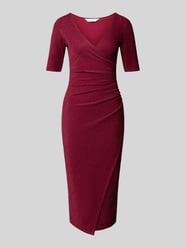 Midikleid mit V-Ausschnitt von Apricot Bordeaux - 2