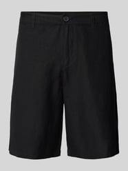 Bermudy lniane o kroju regular fit ze szlufkami na pasek od Armani Exchange - 35