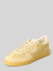 Sneakersy ze skóry welurowej z detalami z logo od Tommy Jeans - 17