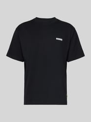 T-shirt z nadrukiem z logo Model „Baine” od WOODBIRD - 4