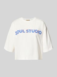 T-shirt o pudełkowym kroju i skróconym kroju z nadrukiem z logo od Smith and Soul - 20