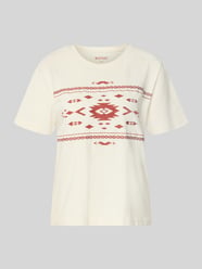 męski t-shirt o kroju regular fit z haftem na całej powierzchni model 'FLORIS' od Mustang - 9