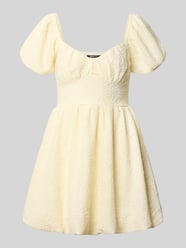 Minikleid mit floralem Loch-Stitching von Gina Tricot - 47