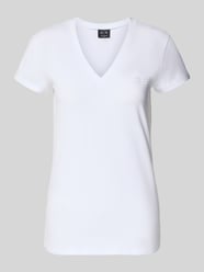 T-shirt z dekoltem w serek i naszytym logo od Armani Exchange - 15
