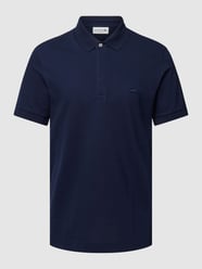 Koszulka polo o kroju classic fit z detalem z logo od Lacoste - 5