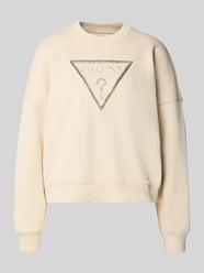 Sweatshirt mit Logo und Ziersteinbesatz Modell 'RACHELE' von Guess Beige - 48