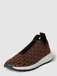 Sneakersy z logo na całej powierzchni model ‘BODIE’ od MICHAEL Michael Kors Brązowy - 39