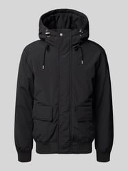 Bomberka o kroju regular fit z kapturem od Tommy Jeans - 11