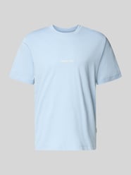 T-shirt z wyhaftowanym logo model „NORREBRO” od JACK & JONES - 39