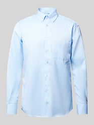 Regular Fit Business-Hemd mit Button-Down-Kragen von Eterna Blau - 26