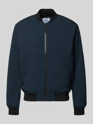 Kurtka bomberka w kroju regular fit ze stójką od MCNEAL - 26