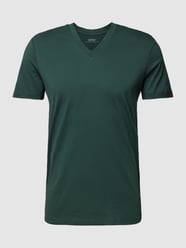 Slim Fit T-Shirt aus gewachster Baumwolle mit V-Ausschnitt von Esprit Grün - 26