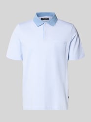 Regular Fit Poloshirt mit Strukturmuster und Brusttasche von MAERZ Muenchen - 9