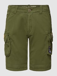Bermudas mit Label-Details von Alpha Industries Grün - 9