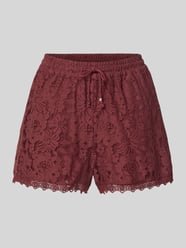 Szorty dresowe o kroju regular fit z koronki model 'HONEY' od VERO MODA - 36