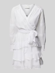 Knielanges Kleid mit V-Ausschnitt Modell 'Ada' von Neo Noir Weiß - 4
