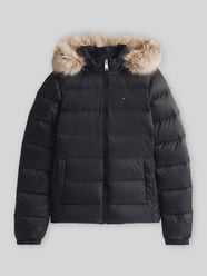 Slim Fit Daunenjacke mit abnehmbarer Kapuze von Tommy Jeans - 38