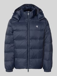 kurtka pikowana o kroju regular fit z odpinanym kapturem od Calvin Klein Jeans - 4