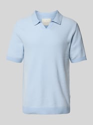 Koszulka polo o kroju regular fit z dekoltem w serek od Jack & Jones Premium - 8