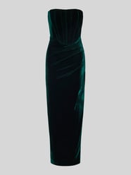 Sukienka koktajlowa z aksamitu z odkrytymi ramionami model ‘EVERLASTING’ od Bardot - 35