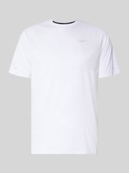 Funktionsshirt mit Logo und Rundhalsausschnitt Modell 'Stride' von Nike Training - 9
