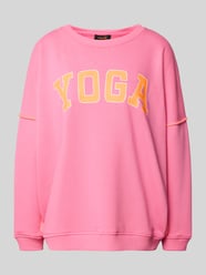 Oversized Sweatshirt aus reiner Baumwolle mit Statement-Print von miss goodlife Pink - 48