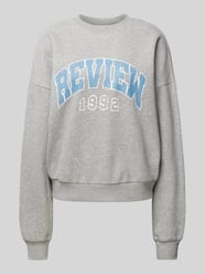 Sweatshirt mit Label-Print von Review Grau - 19