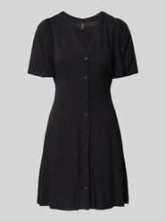Getailleerde mini-jurk van pure viscose, model 'ALBA' van VERO MODA - 39